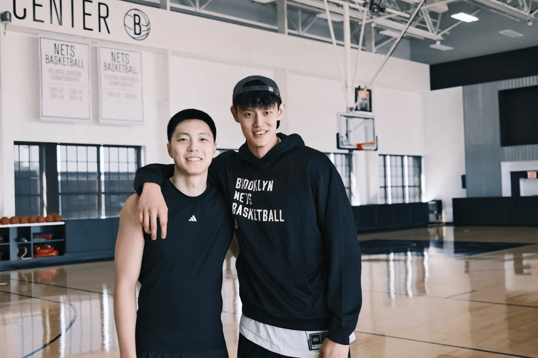 将缺席广东, src, 分享与胡明