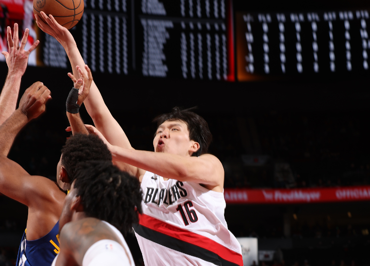 毫不示弱, 但目前的表, 现机会 毫不示弱, 但目前的表, 现机会